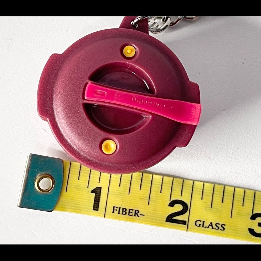 Tupperware Mini Microwave Pressure Cooker Keychain - Picture 4 of 5